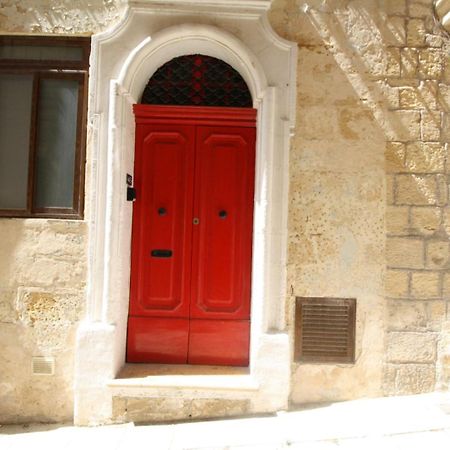 Old Refurbished Apartment In Bormla Cospicua Kültér fotó