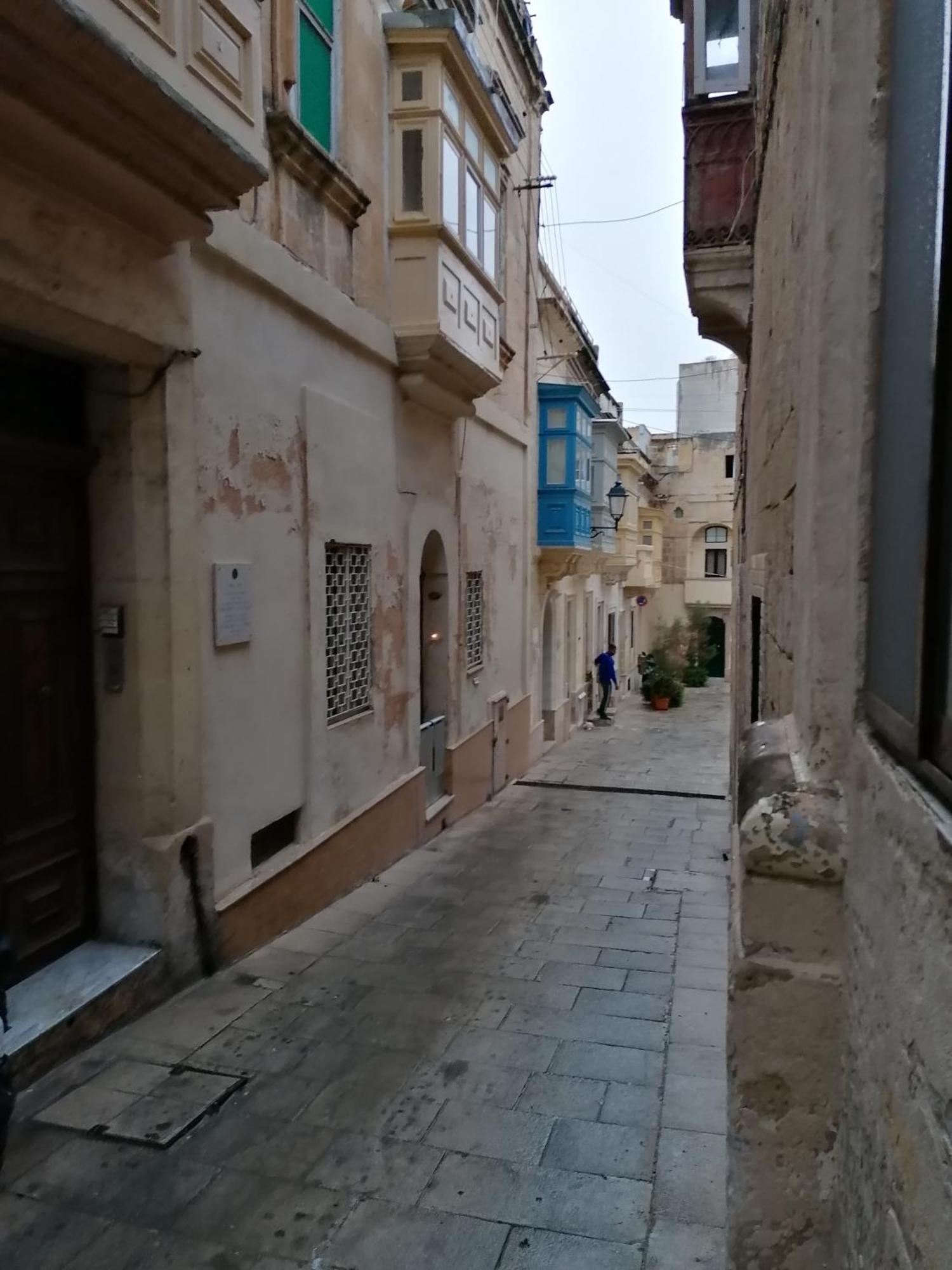 Old Refurbished Apartment In Bormla Cospicua Kültér fotó