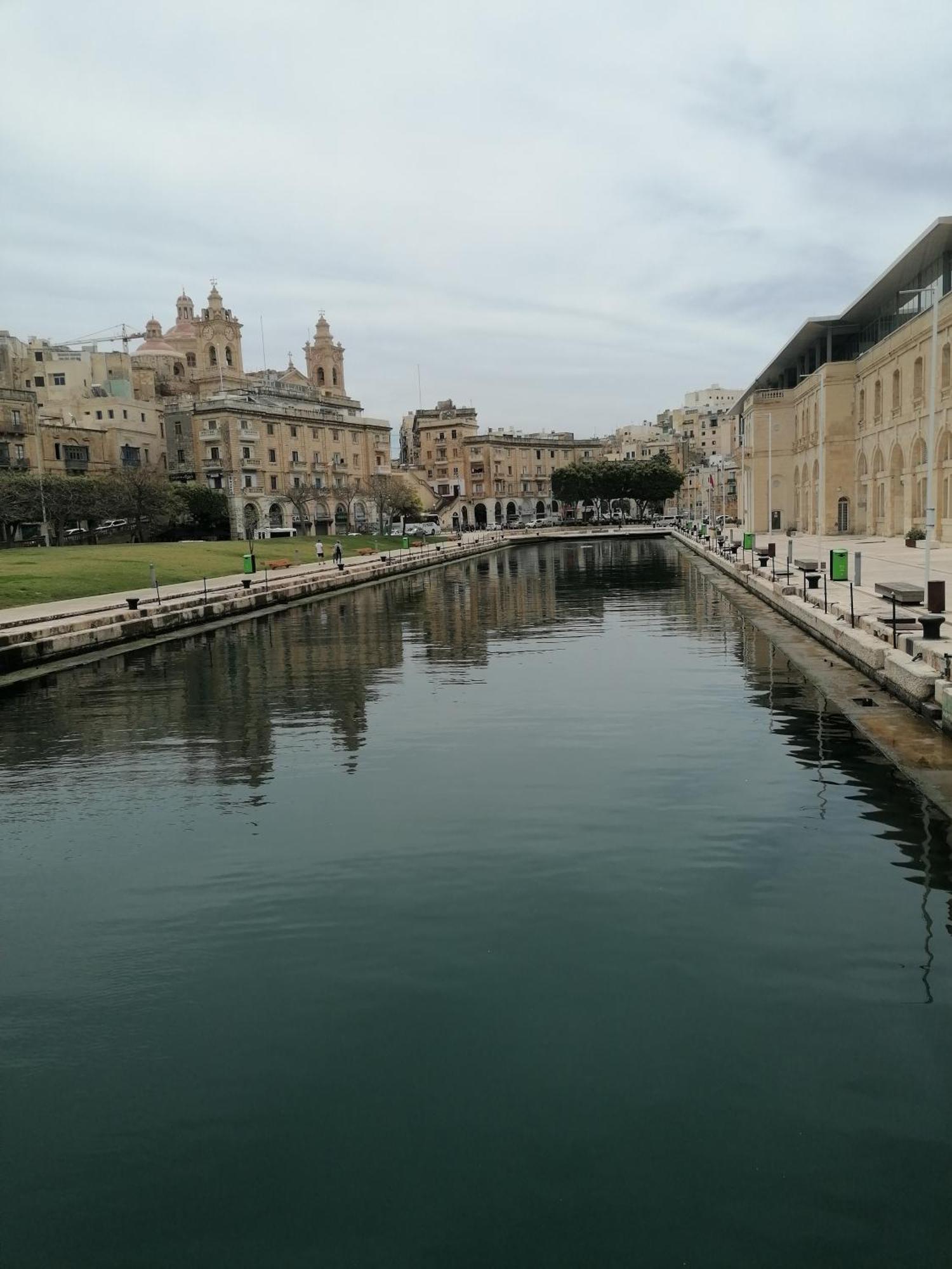 Old Refurbished Apartment In Bormla Cospicua Kültér fotó